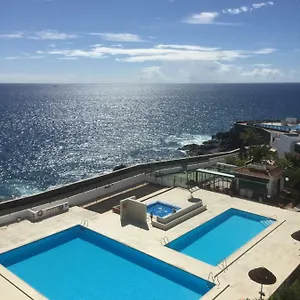https://studio-apartment-direkt-am-meer.adeje-hotels.com